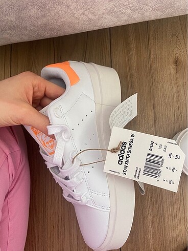36,5 Beden Adidas stansmith ayakkabı