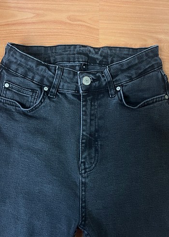 Kadın Füme Renk Kesik Paça Denim Pantolon - Görsel 3