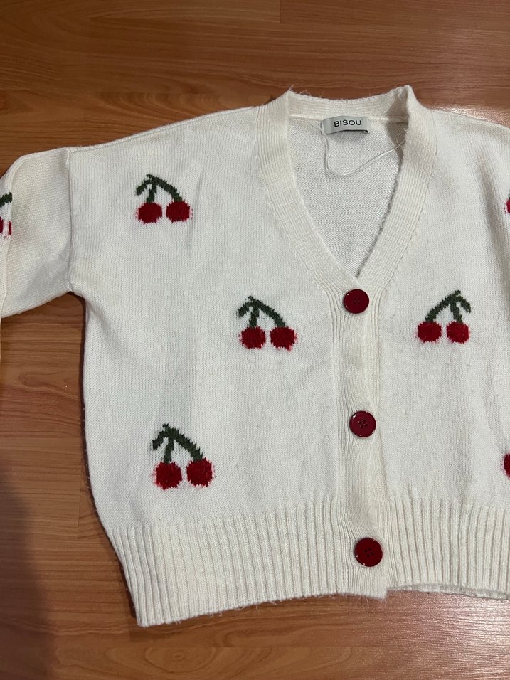 V Yaka Düğmeli Beyaz Kadın Hırka - Görsel 2