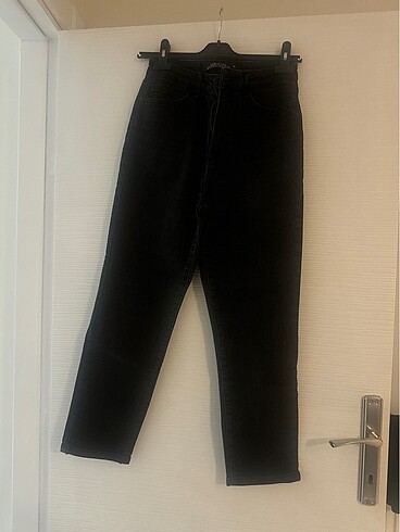 LCW mom jean