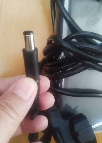 Hp 230w şarj adaptörü ve dock station. - Görsel 9