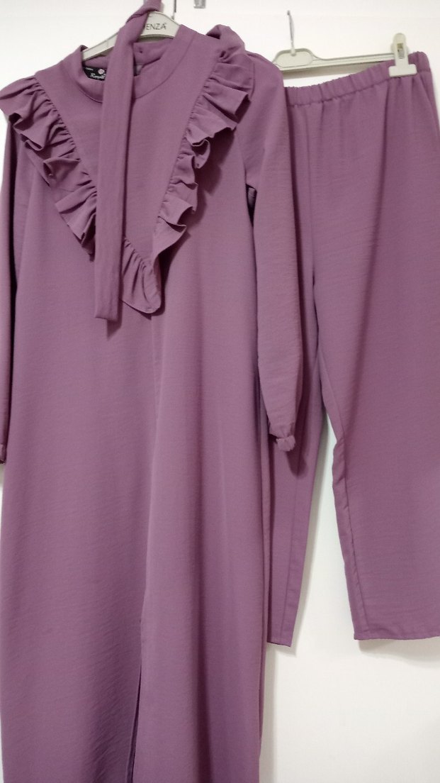Uzun Mor V Yaka Fırfırlı ikili takım - Görsel 2