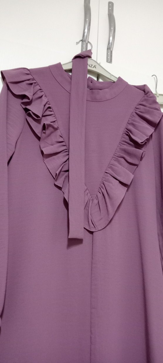 Uzun Mor V Yaka Fırfırlı ikili takım - Görsel 3