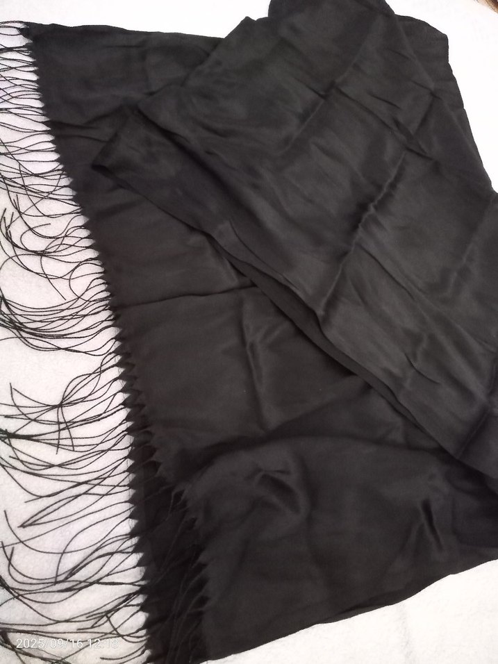 Siyah İnce Dokulu Kadın Şal - Görsel 2