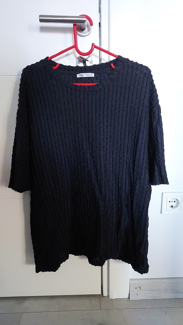 zara desenli dokulu tshirt - Görsel 3