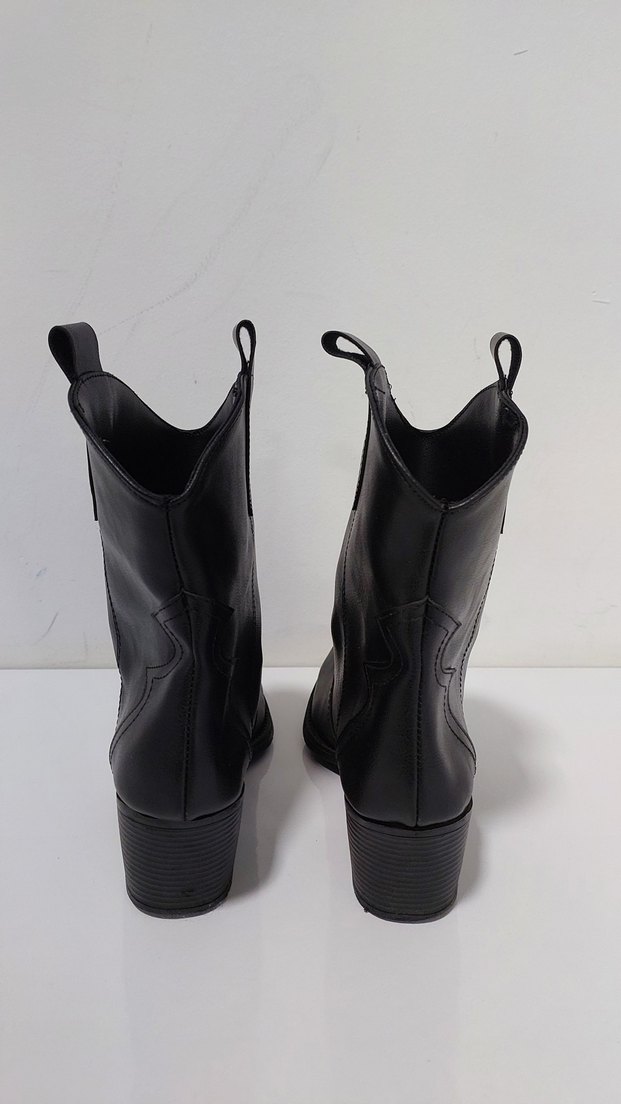 Siyah kovboy Kadın Bot - Görsel 5