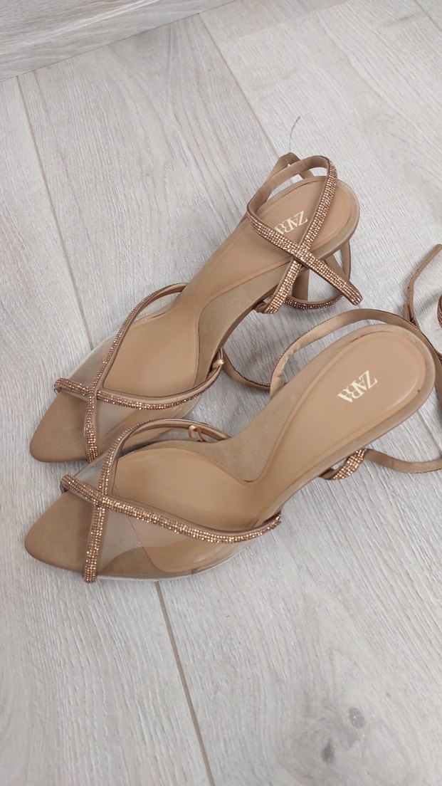 zara taşlı bağcıklı topuklu - Görsel 3