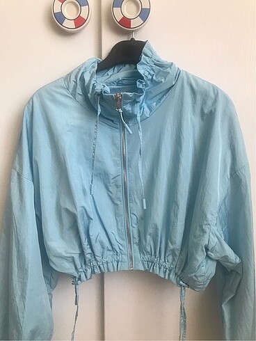 Bershka Yağmurluk
