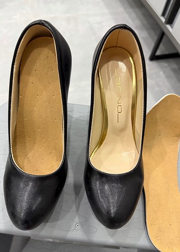 Siyah Parlak Kadın Ofis Topuklu Ayakkabı - Görsel 2