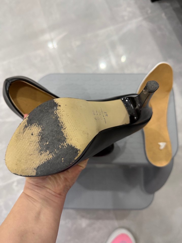 Siyah Parlak Kadın Ofis Topuklu Ayakkabı - Görsel 5