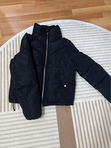 Bershka Şişme Mont