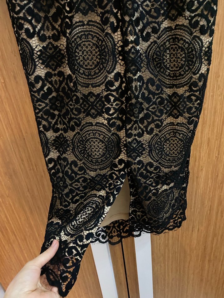 Dantel Detaylı Siyah Elbise - Görsel 4