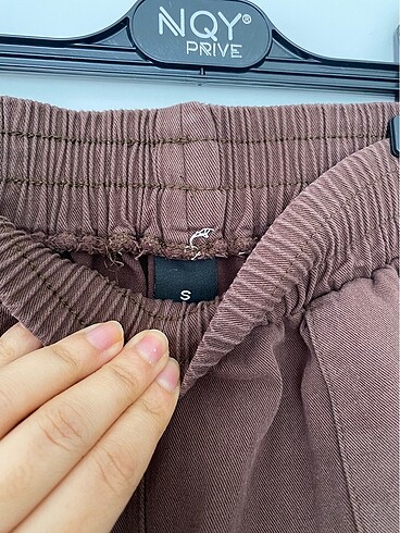 Rahat kesim pantolon - Görsel 4