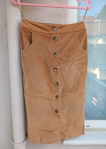 Düğmeli Bej Midi Kadife Etek