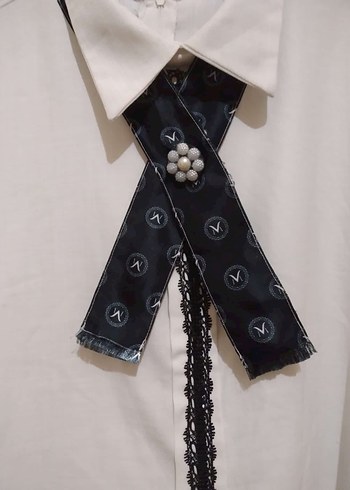 İnci Detaylı Lacivert Fiyonk Saç Aksesuarı - Görsel 4