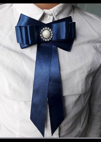 İnci Detaylı Lacivert Fiyonk Saç Aksesuarı - Görsel 3