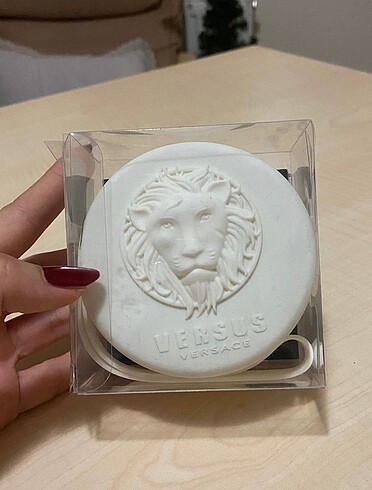 Orijinal versus versace saat