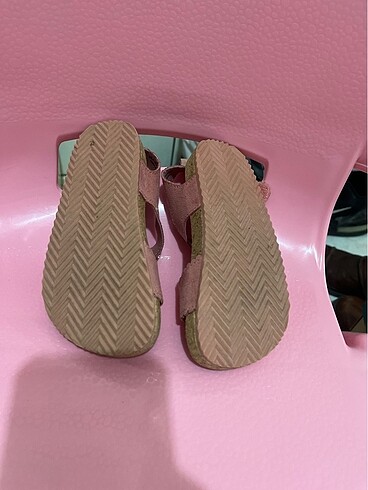 24 Beden H&M cocuk sandaleti