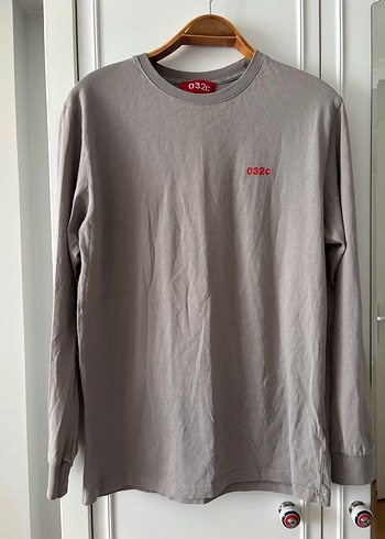 032C. Tshirt