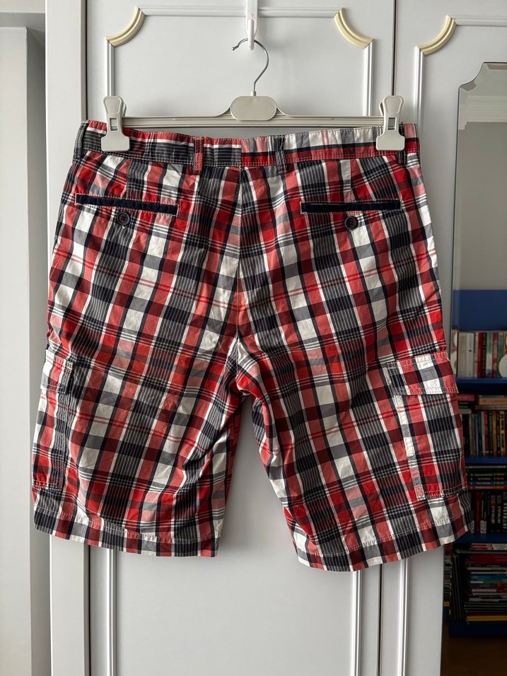 Kırmızı Ekose Desenli Rahat Kesim Erkek Şort - Görsel 3