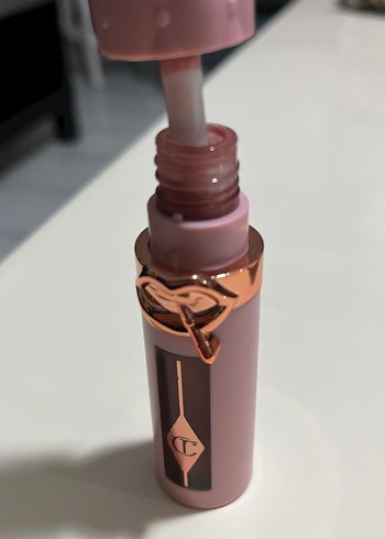 Charlotte tilbury gloss - Görsel 4