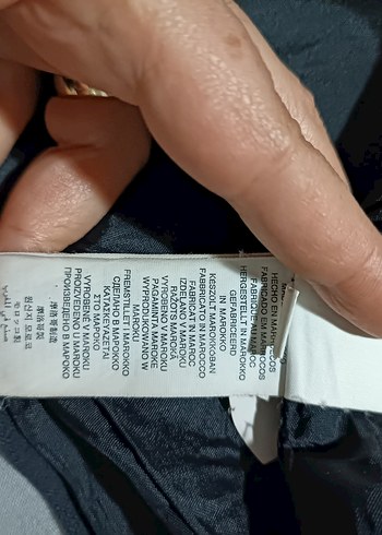 Düğmeli Siyah Midi Kaban - Görsel 18