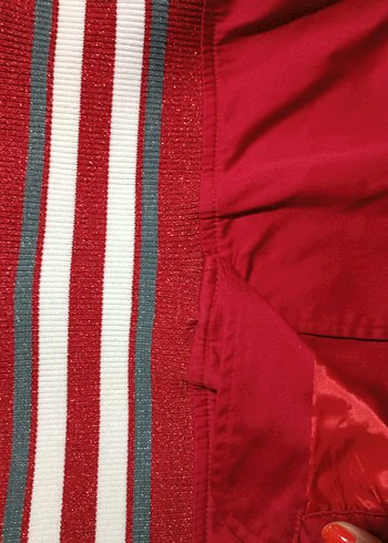 Kırmızı Kapüşonlu Düğmeli Kadın Ceket - Görsel 11