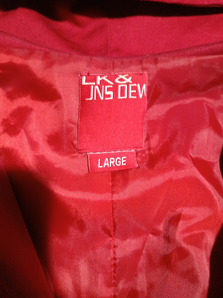 Kırmızı Kapüşonlu Düğmeli Kadın Ceket - Görsel 4