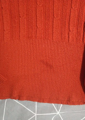 Koyu Kiremit rengi V Yakalı Örgü Kadın Kazak - Görsel 4