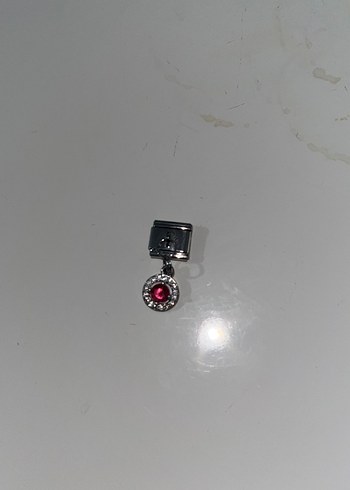 Pembe Taşlı Charm