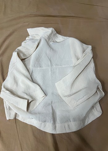 Düğmeli Beyaz Keten Kadın Gömlek - Görsel 3