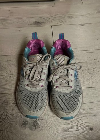 Skechers 36