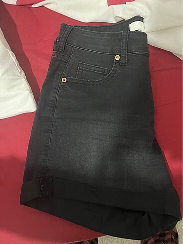 40 Beden siyah Renk H&M siyah denim şort