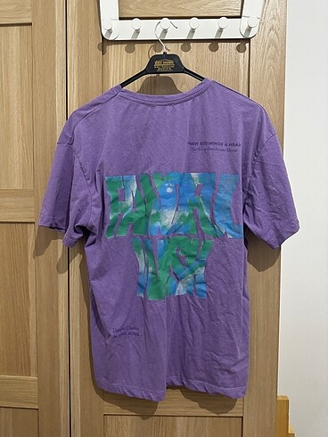 Mor baskılı tshirt