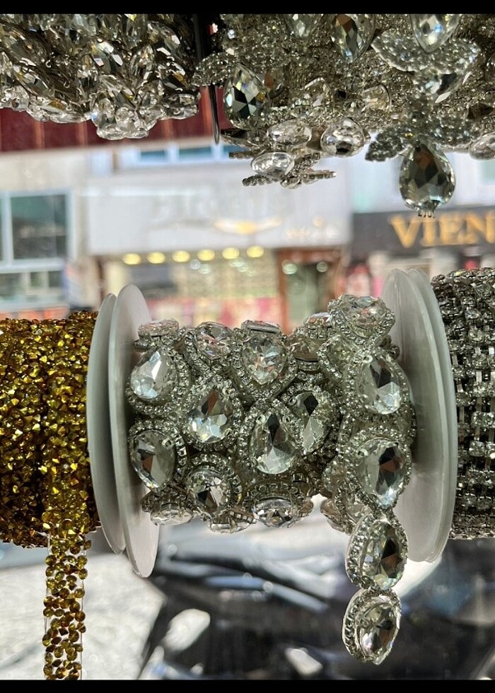 Yapıştırma Taşlı Damla Model (1m) - Görsel 2