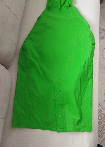 Erkek çocuk Yeşil Uzun Düğmeli Yağmurluk - Görsel 2