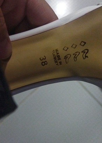 Beyaz Tokalı Kalın Topuklu Kadın Abiye Ayakkabı - Görsel 3