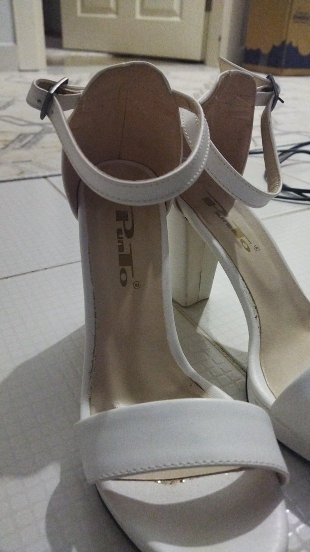 Beyaz Tokalı Kalın Topuklu Kadın Abiye Ayakkabı - Görsel 2