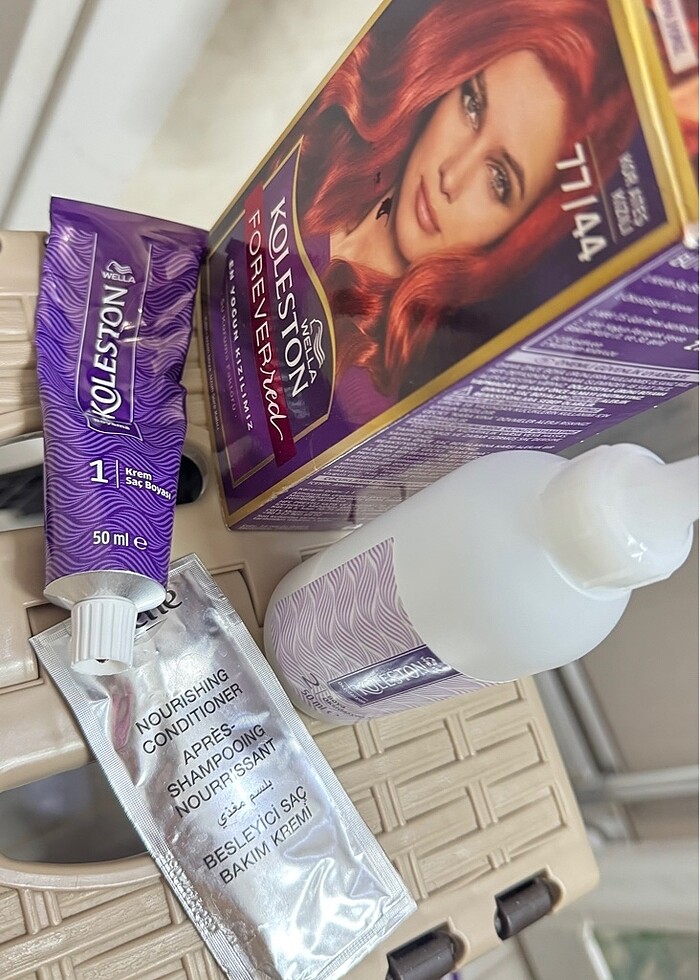 Kızıl tonlarında karışık 4 adet  saç boyaları - Görsel 5