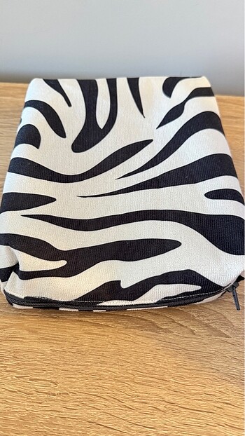 Diğer Zebra Makyaj Çantası