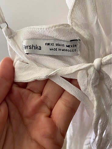 xs Beden bershka elbise