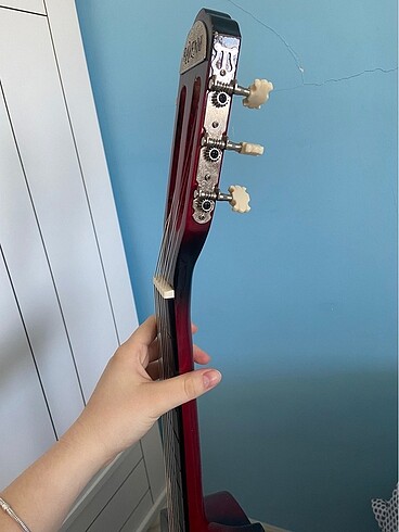  Beden Gitar