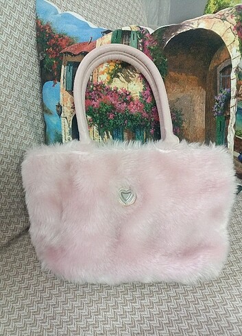 Pembe peluş çanta 