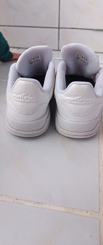 38 Beden Orjinal adidas spor ayakkabı 