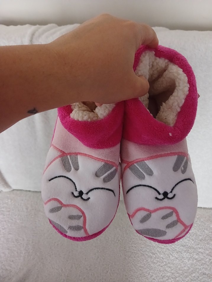 Kızlar için Pembe Peluş Ev Terliği - Görsel 2