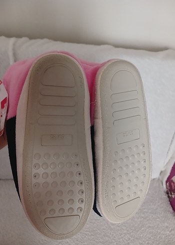 Kız Çocuk Pembe Desenli Sıcak Ev Terliği - Görsel 8