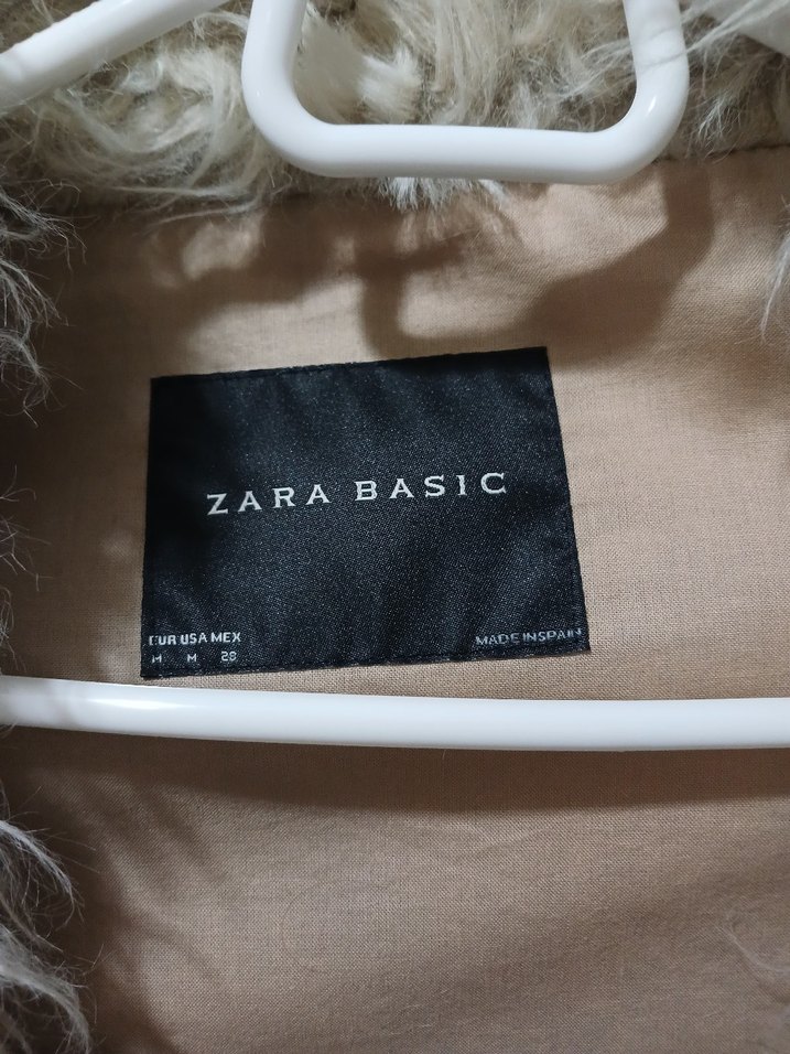 Bej Peluş Detaylı Midi Yün Yelek - Görsel 2