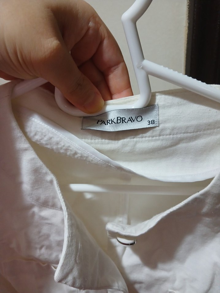 Beyaz Düğmeli Uzun Kollu Kadın kot ceket - Görsel 3