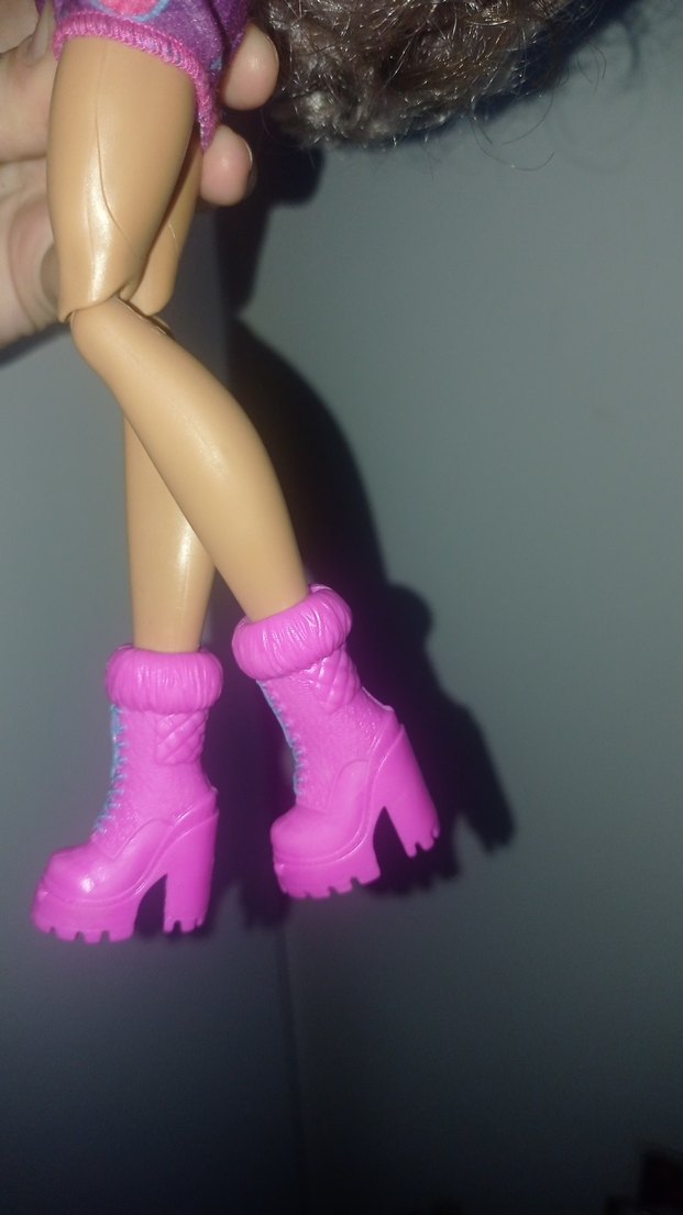 Monster high Clawdeen wolf oyuncak bebek - Görsel 3