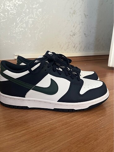 38,5 Beden Nike Dunk Low Laciverr